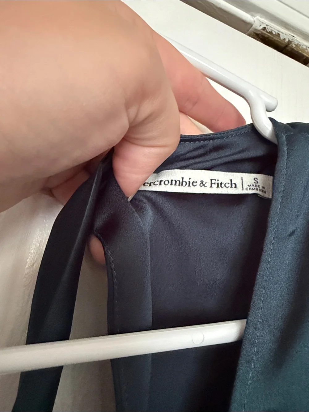 Abercrombie and Fitch Green Satin Puff Sleeve Tie Back Blouse size S